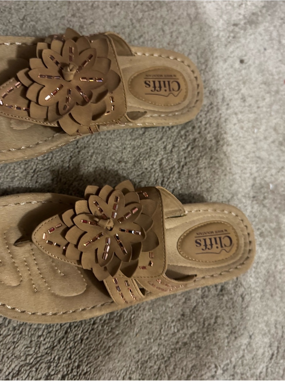 White Mountain Tan Floral Cutout Slide Sandals